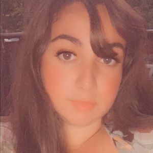 Meet your Posher, Selina